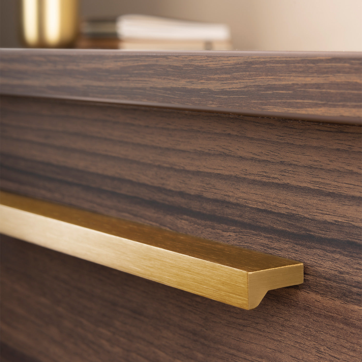 Momo Angle Pull Handle 192mm In Brushed Dark Brass (2)