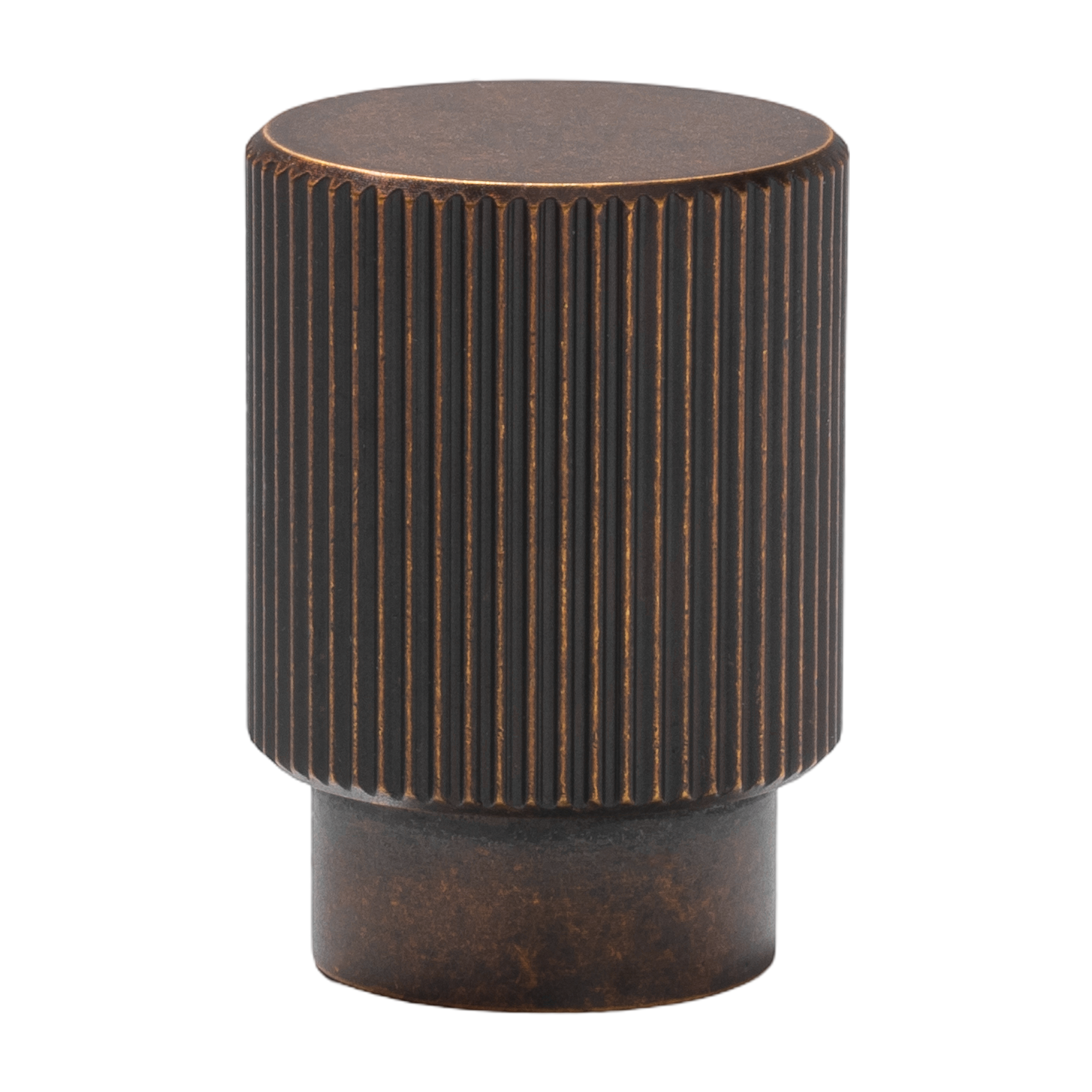 Momo Arpa Round Knob 22mm in Antique Brass (1)