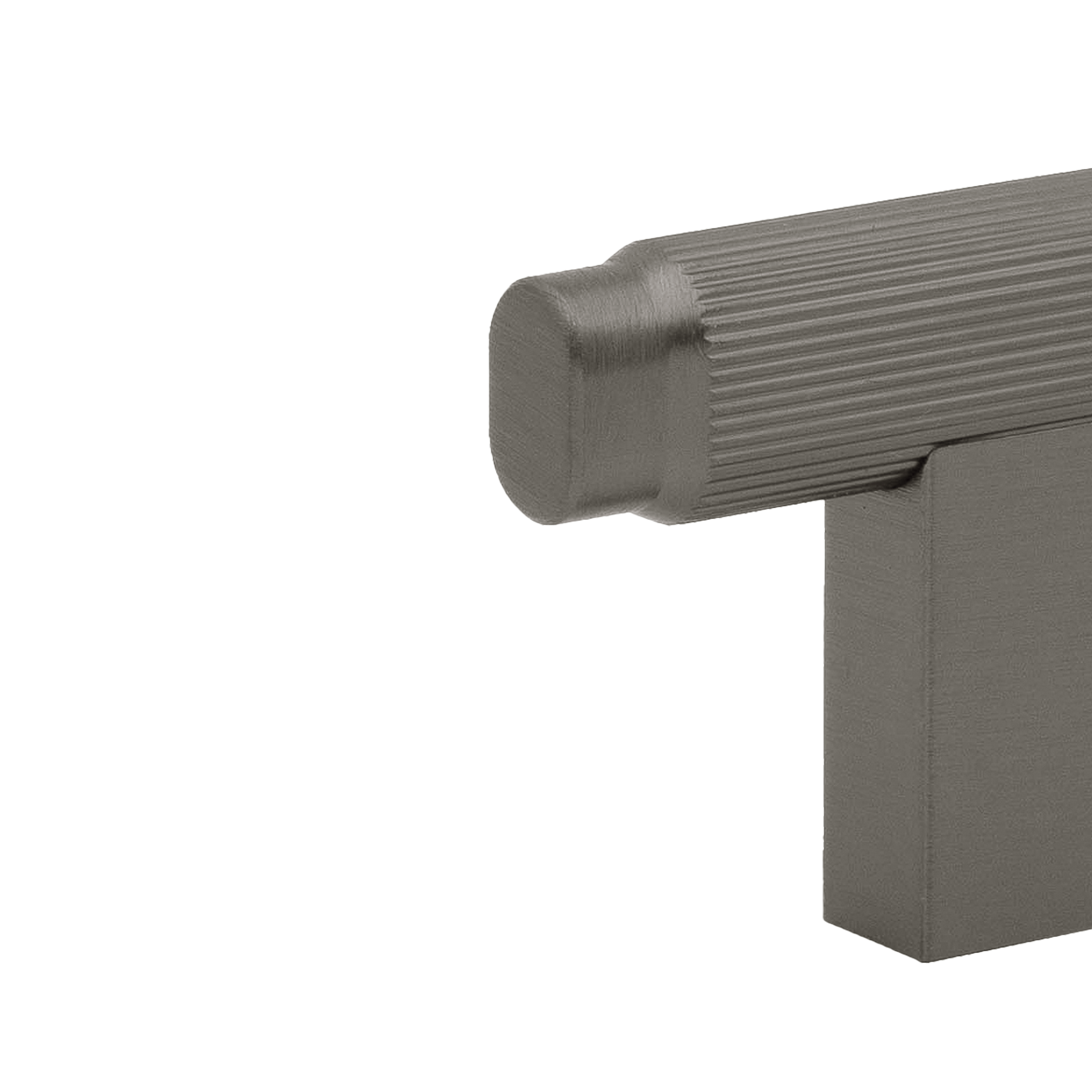 Momo Brooklyn T Knob 55mm in Black Titanium (2)