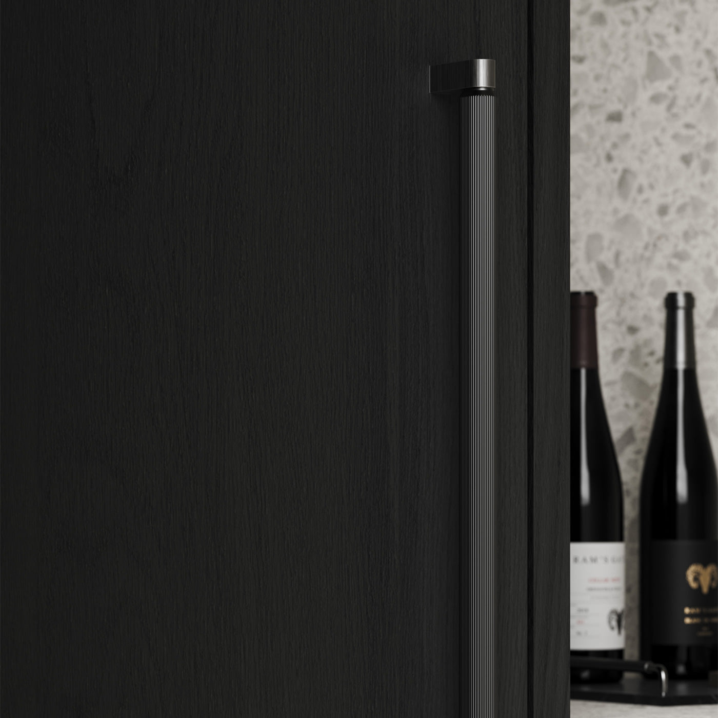 Momo Brooklyn Big D Handle 448mm in Black Titanium (2)