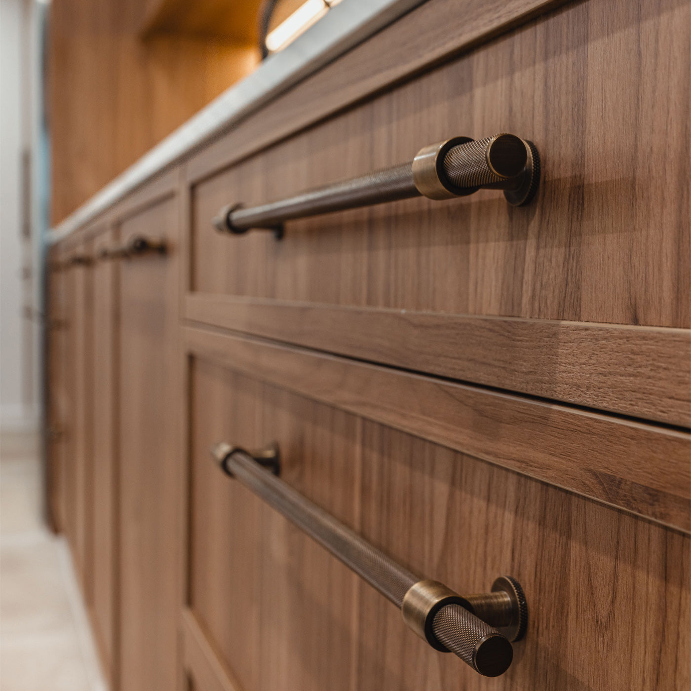 Momo Belgravia Knurled Bar Pull Solid Brass 160mm in Bronze (3)