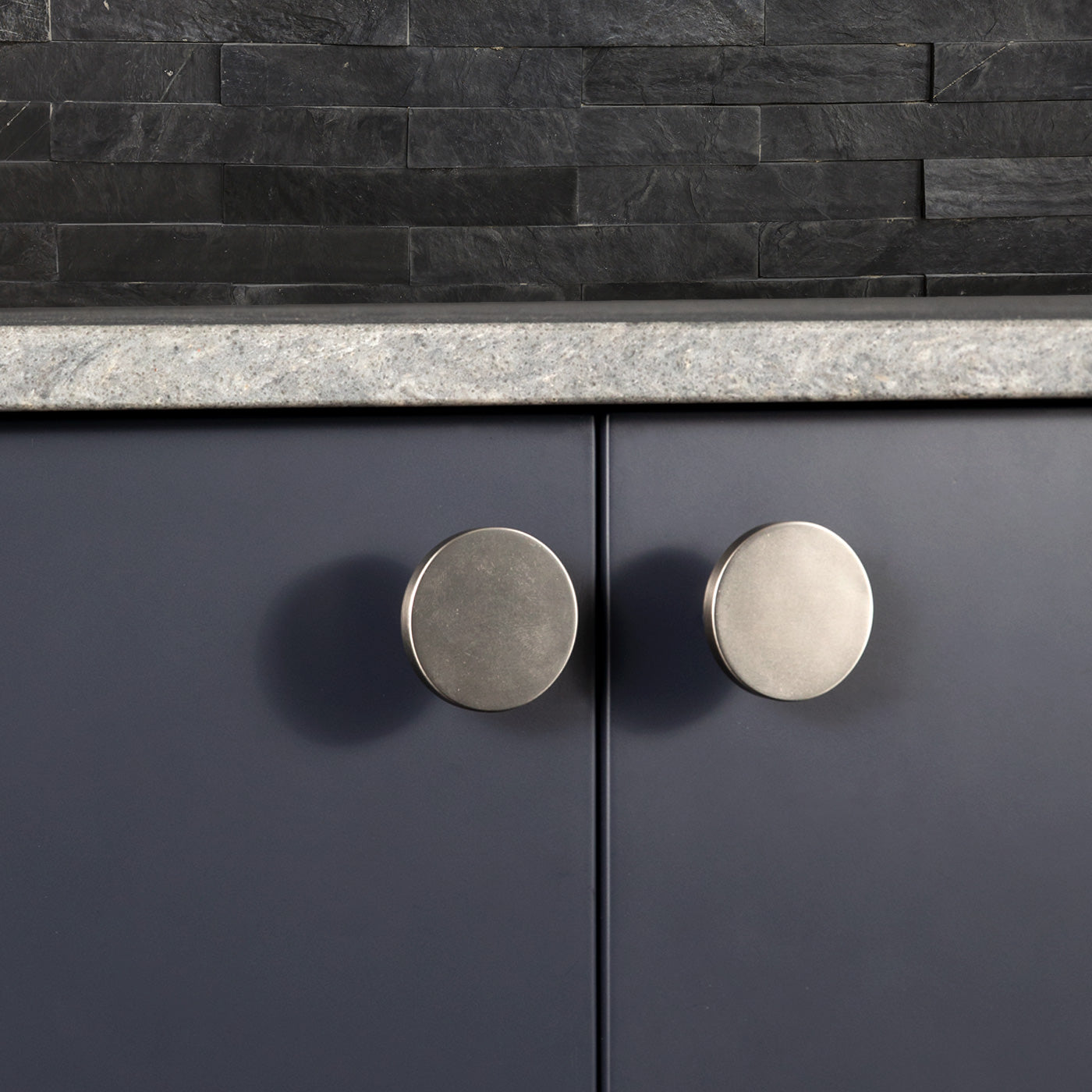 Momo Como Knob  41mm in Brushed Nickel (2)