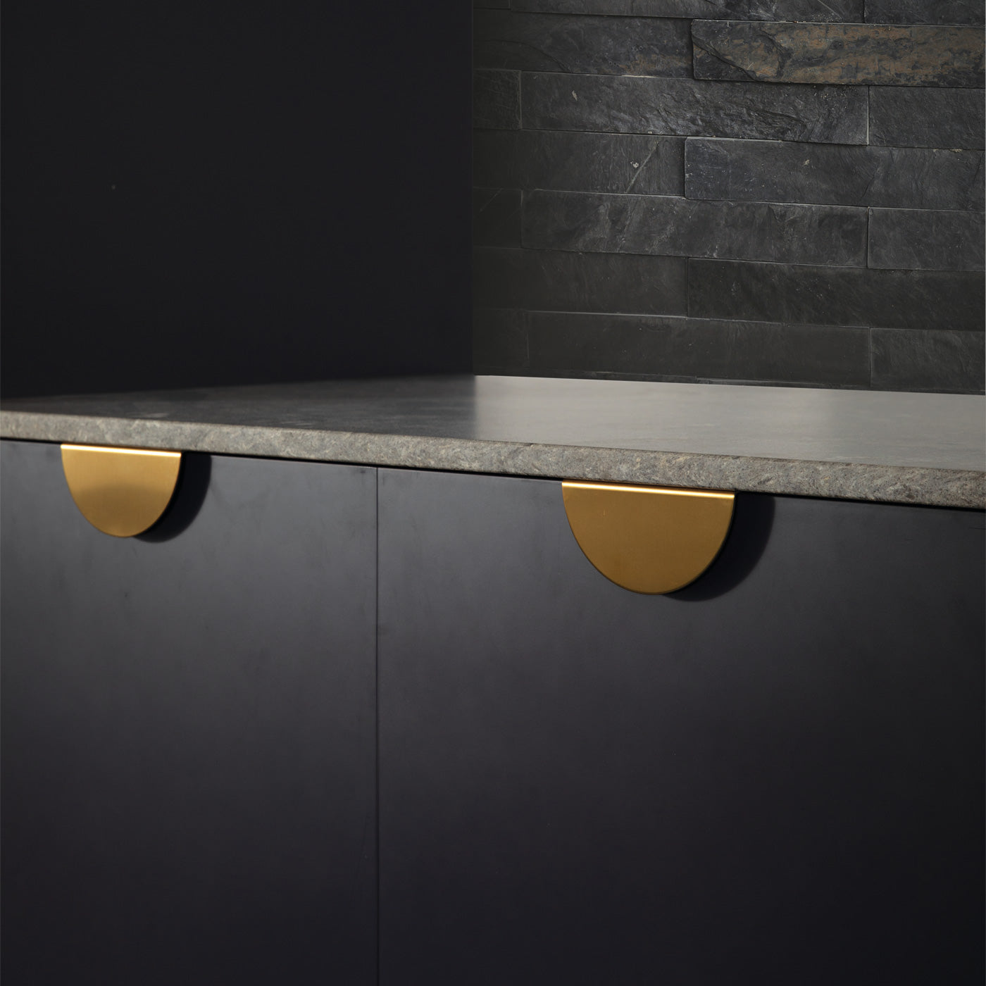 Momo Sola Half Round 60mm in Brushed Brass (3)