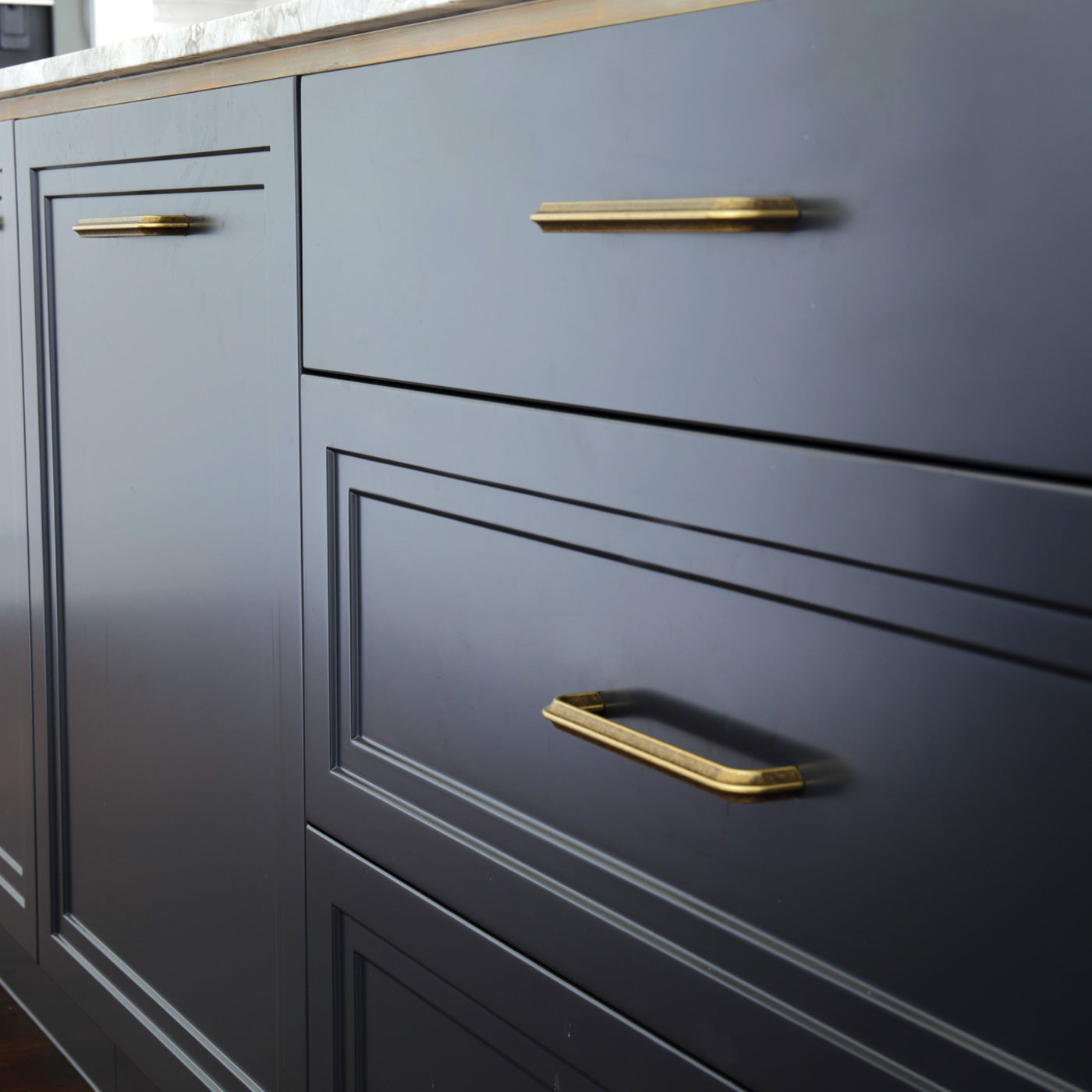 Momo Lumi D Handle 160mm In Antique Brass (2)