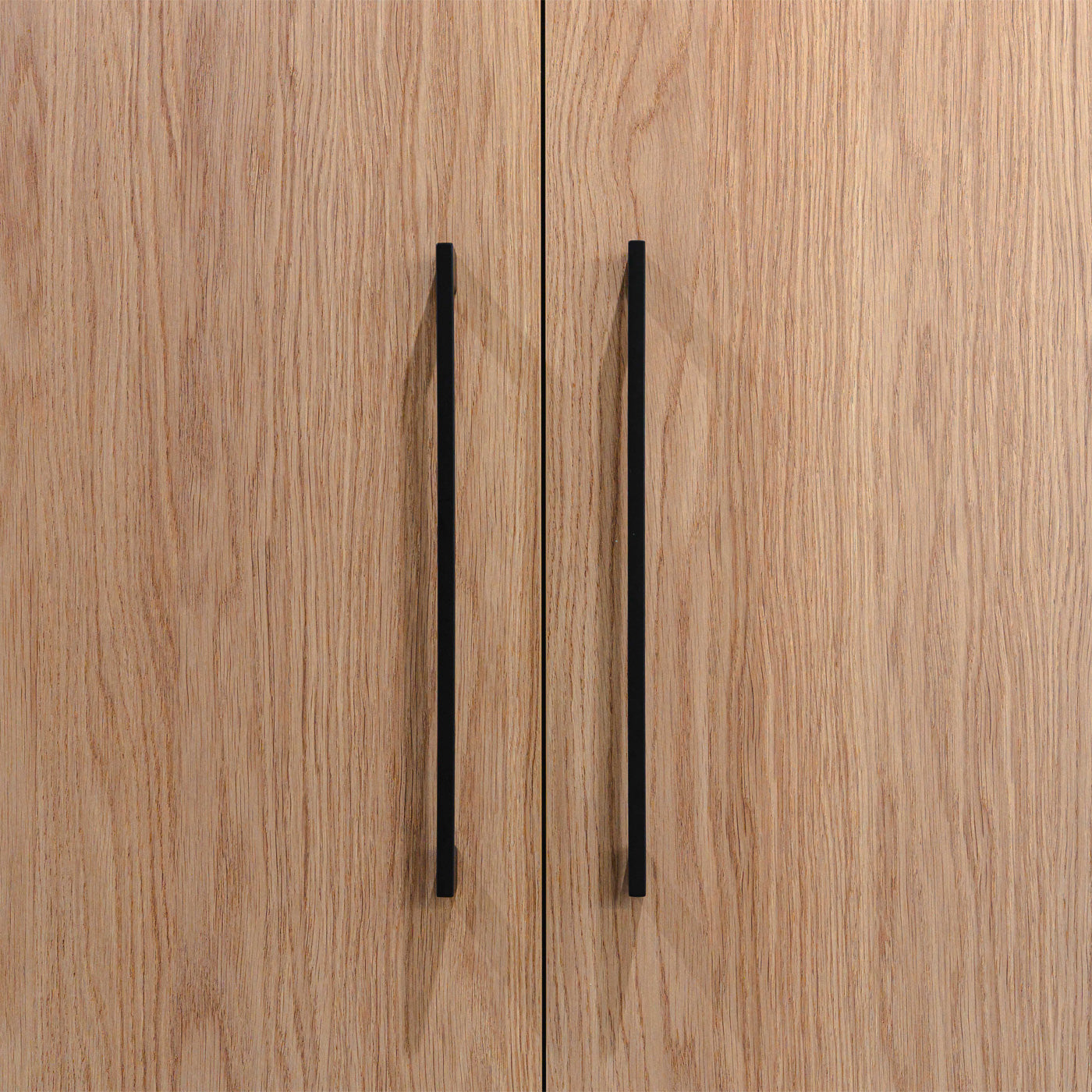 Momo Livorno D Handle 320mm In Matt Black (2)