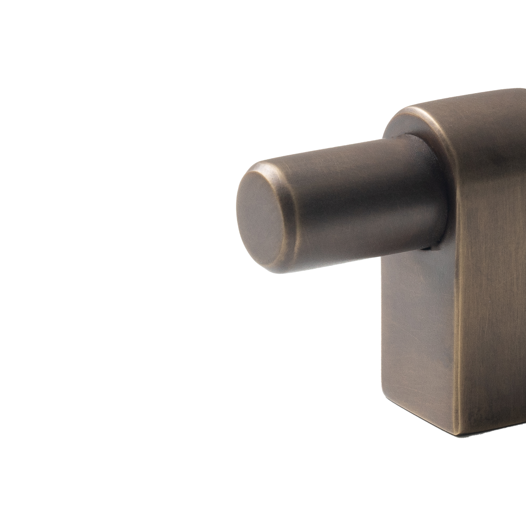 Momo Maida T Knob 52mm in Antique Brass (2)