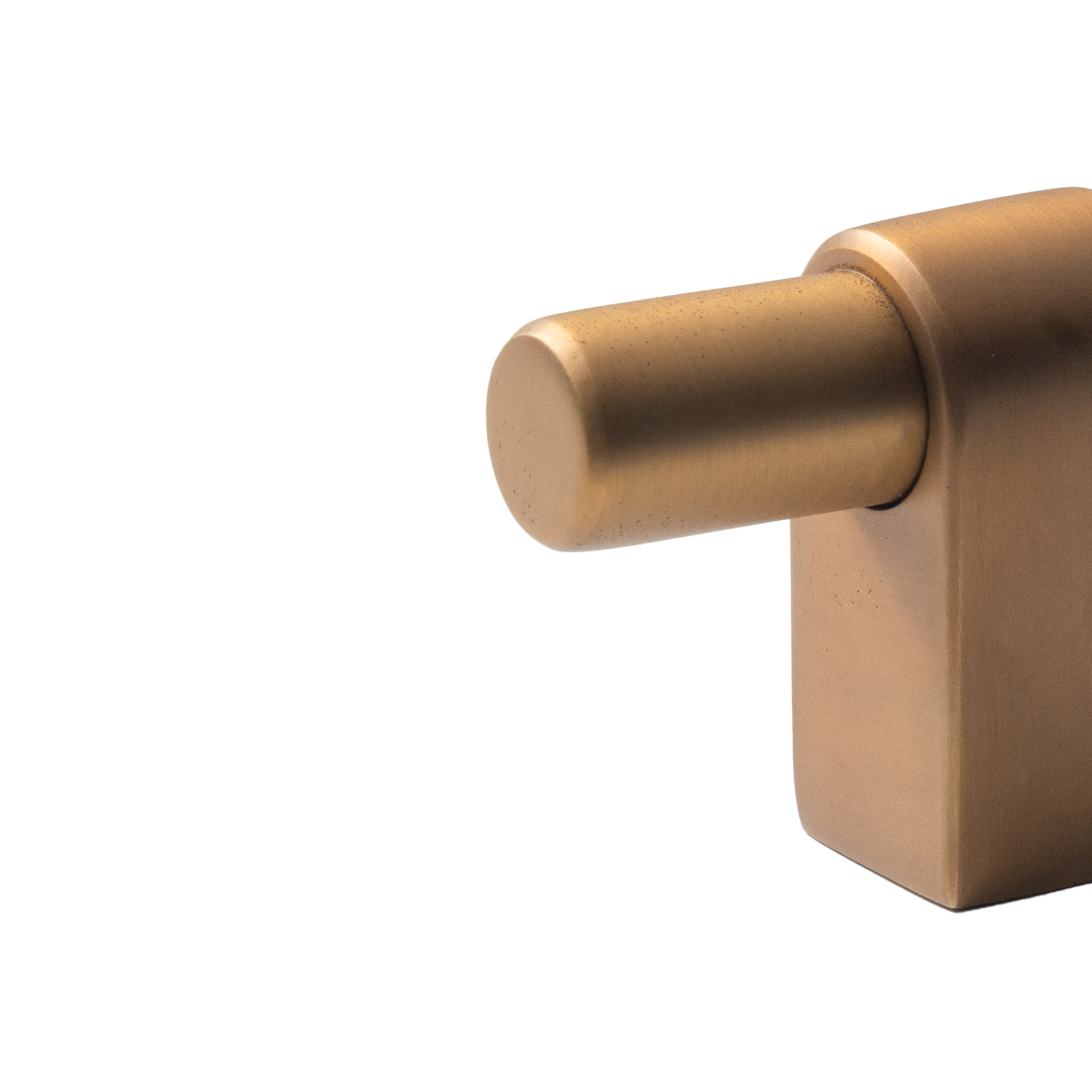 Momo Maida T Knob 52mm in English Bronze (2)