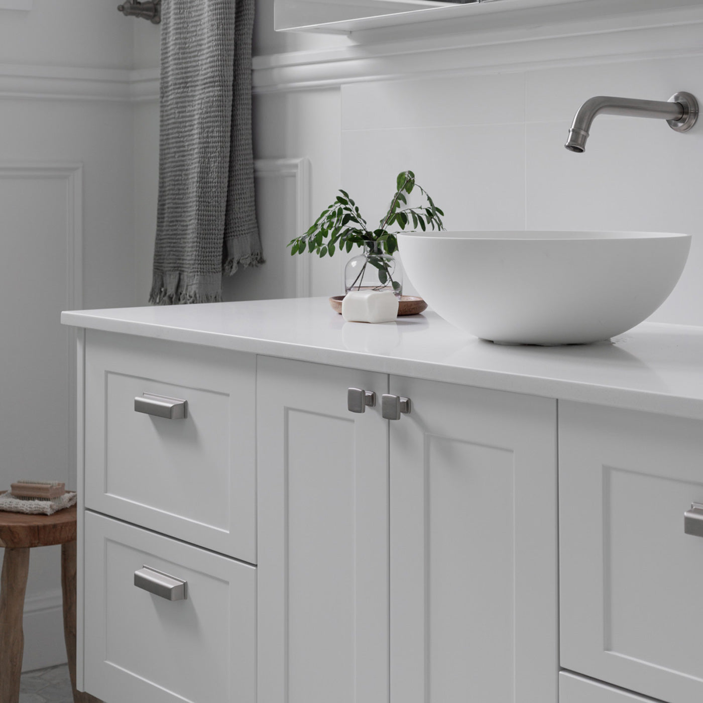 Momo Otto Knob  28mm in Dull Brushed Nickel (2)