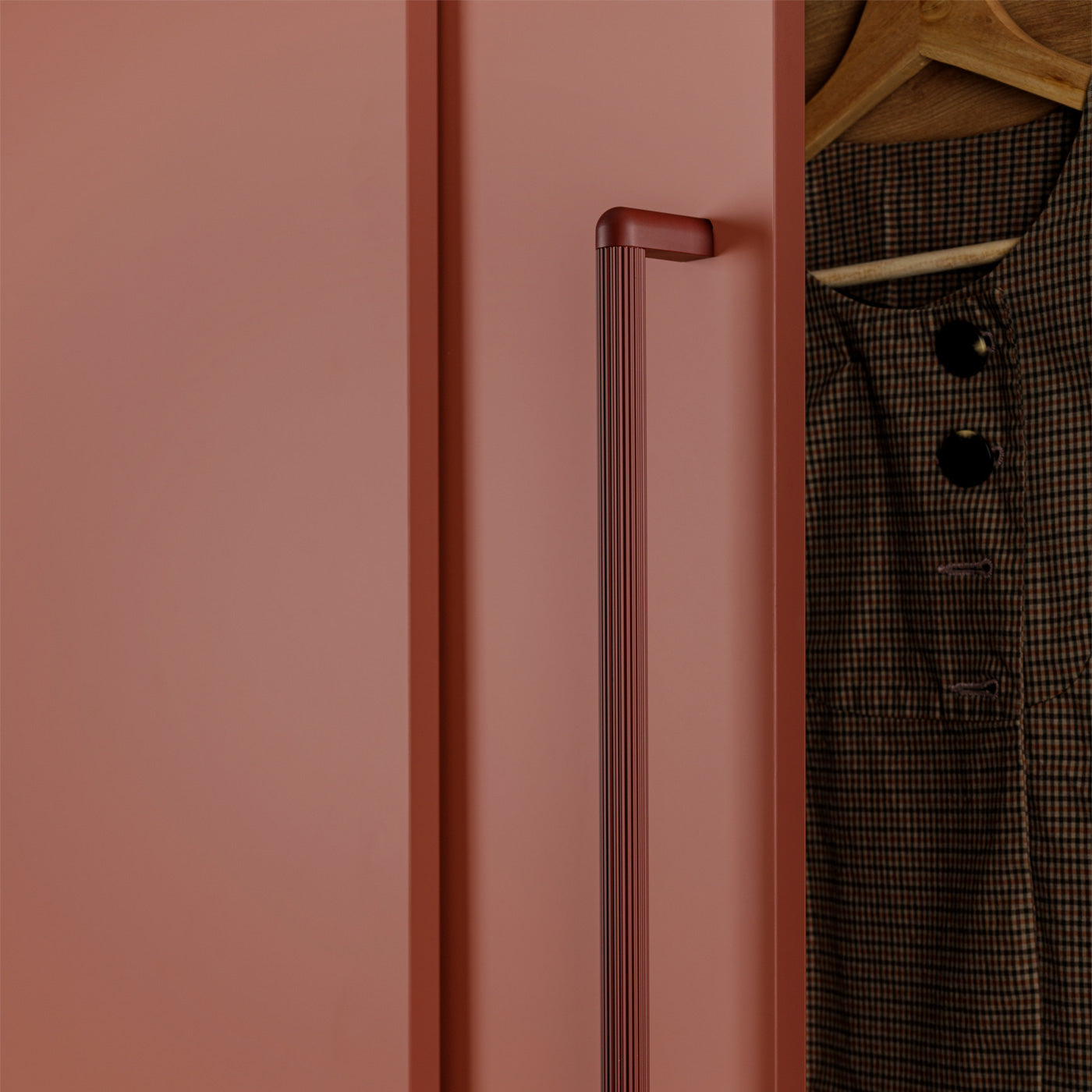 Momo Riss Big 480mm in Volcano Red (3)